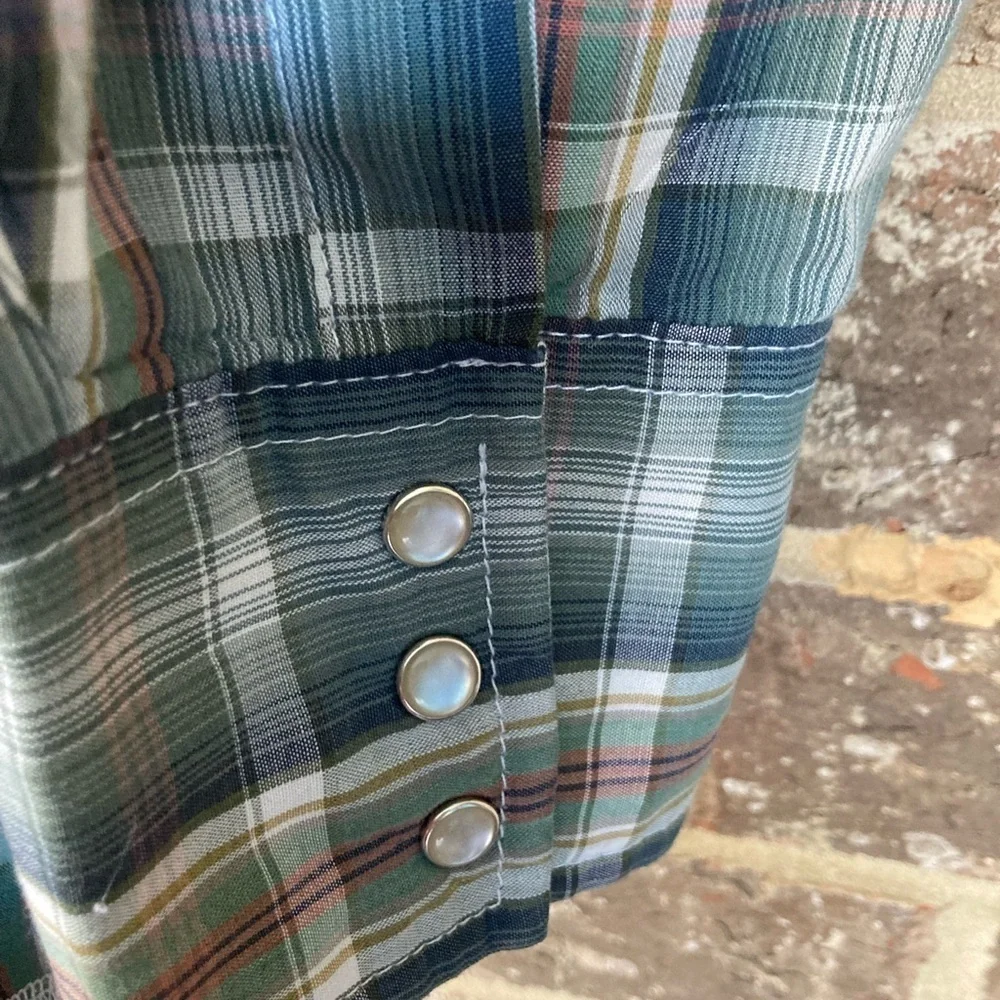 Wrangler Pearl Snap Vintage Western Shirt Long Sleeve Men’s Size 18 Plaid